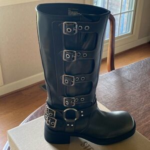 Steve Madden Rocky Distressed Boots - Size 8 - New